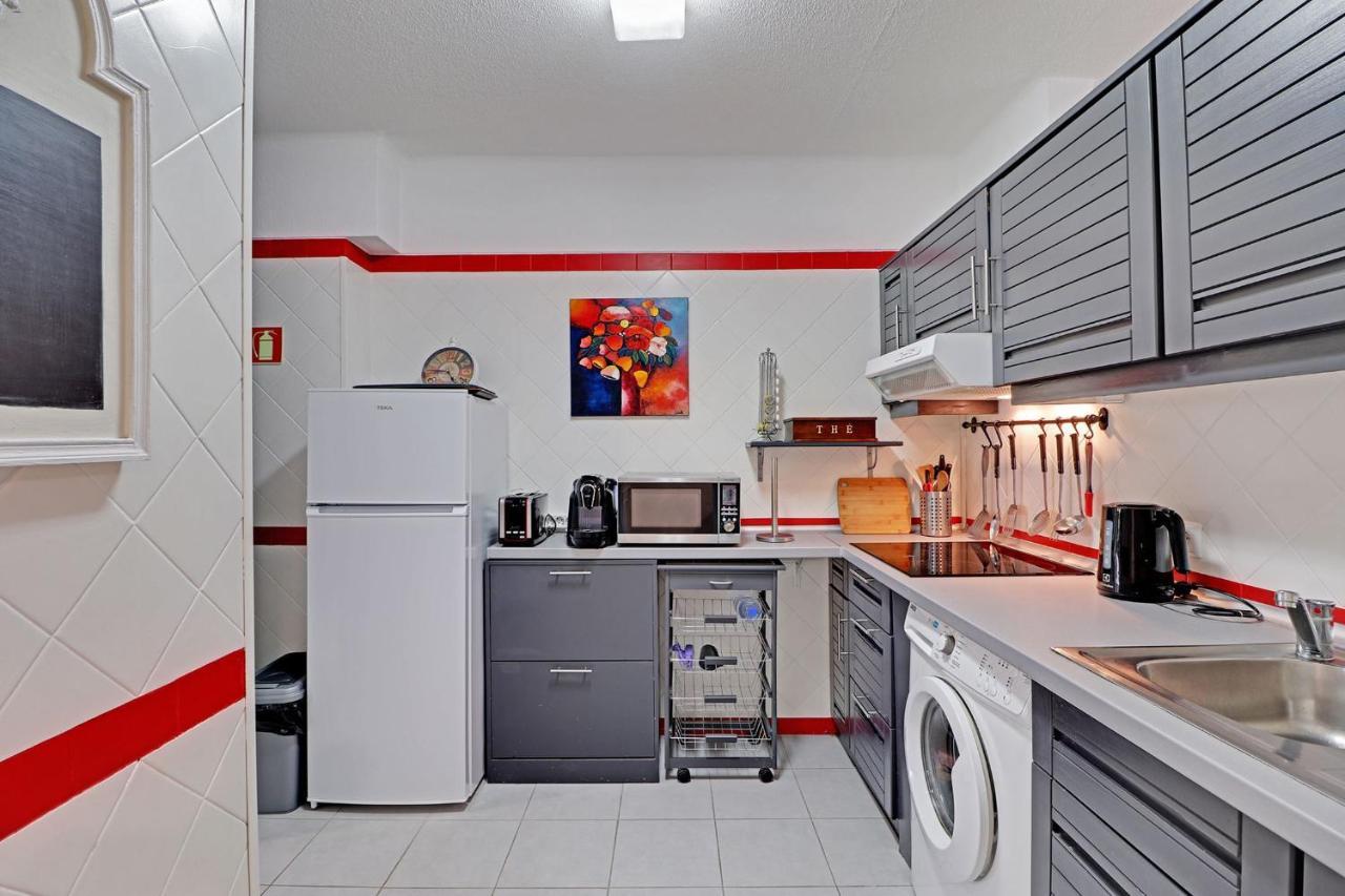 Vilamoura Stylish With Pool By Homing Quarteira Esterno foto